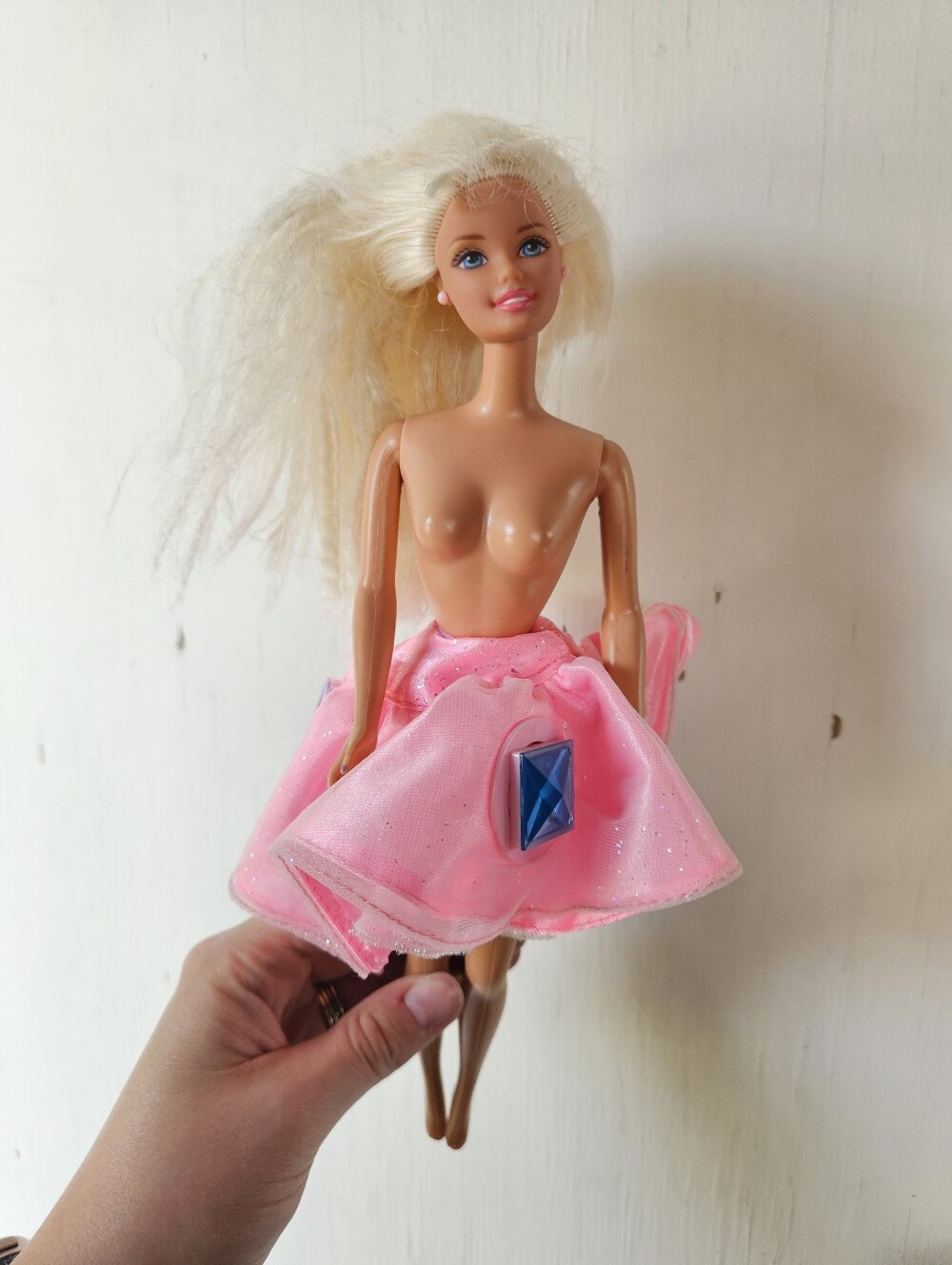 1997 Twirlin' Make-up Barbie